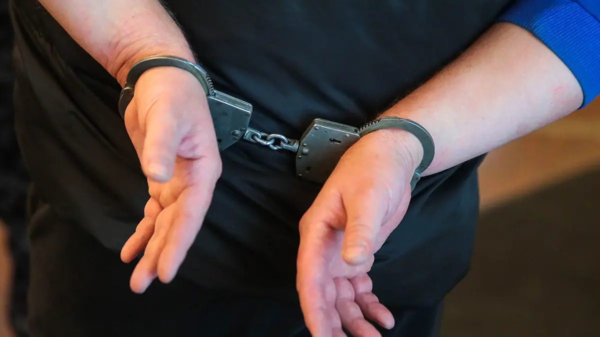 112: Женщина получила арест за матные ругательства в аэропорту Внуково